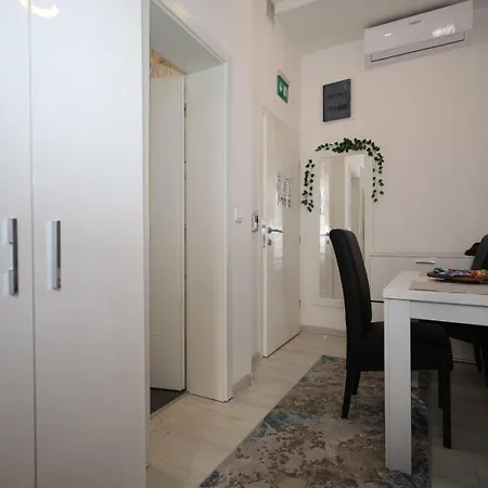 Apartment Blue Oaze *